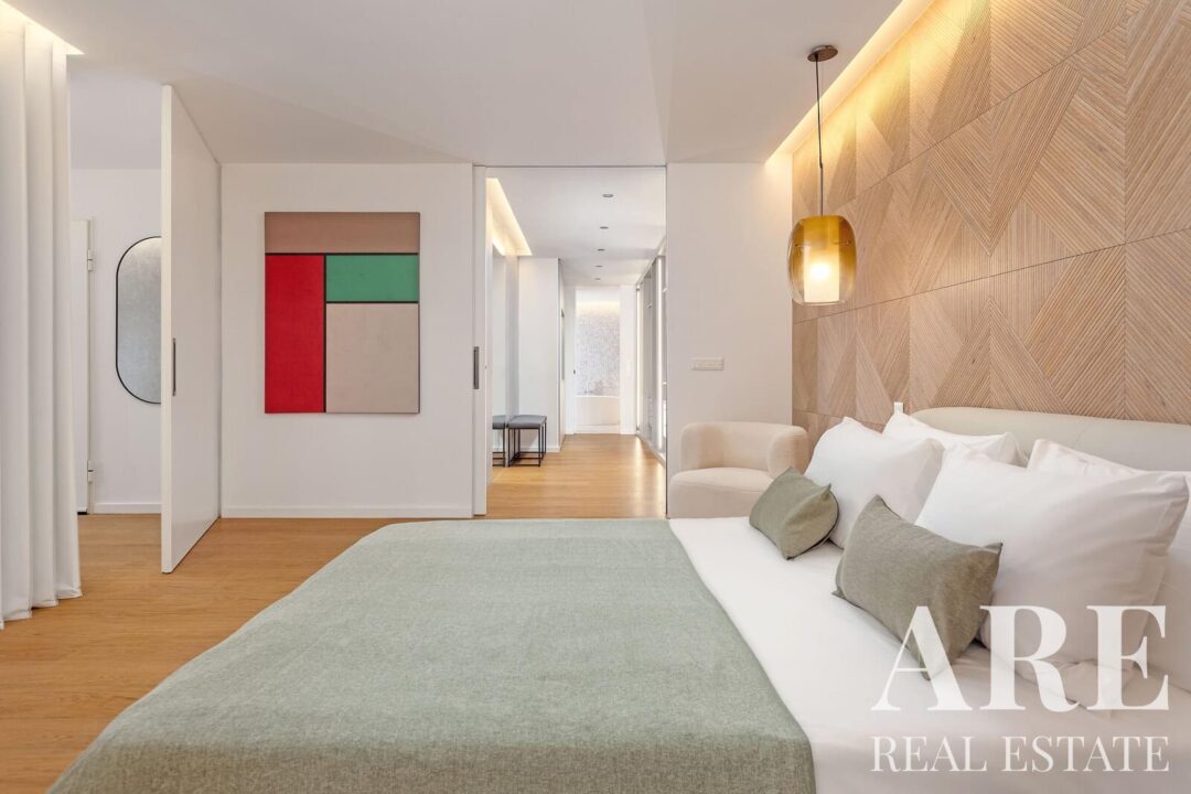 Apartment for sale in Infante Santo (Prazeres), Lisbon