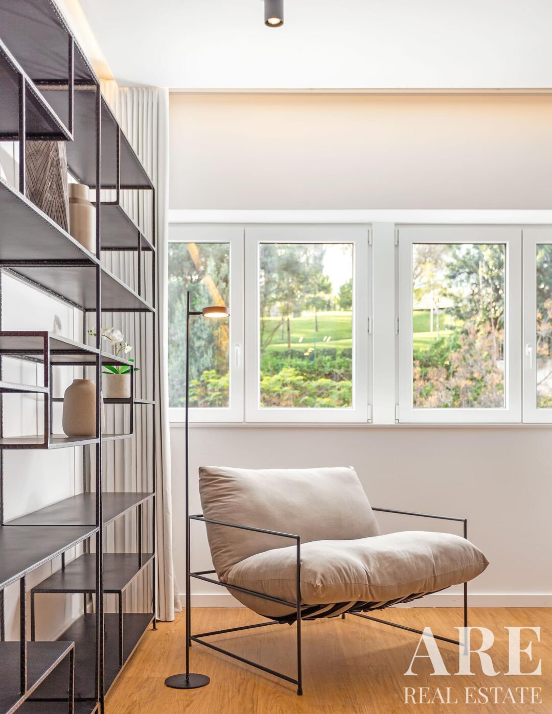 Apartment for sale in Infante Santo (Prazeres), Lisbon