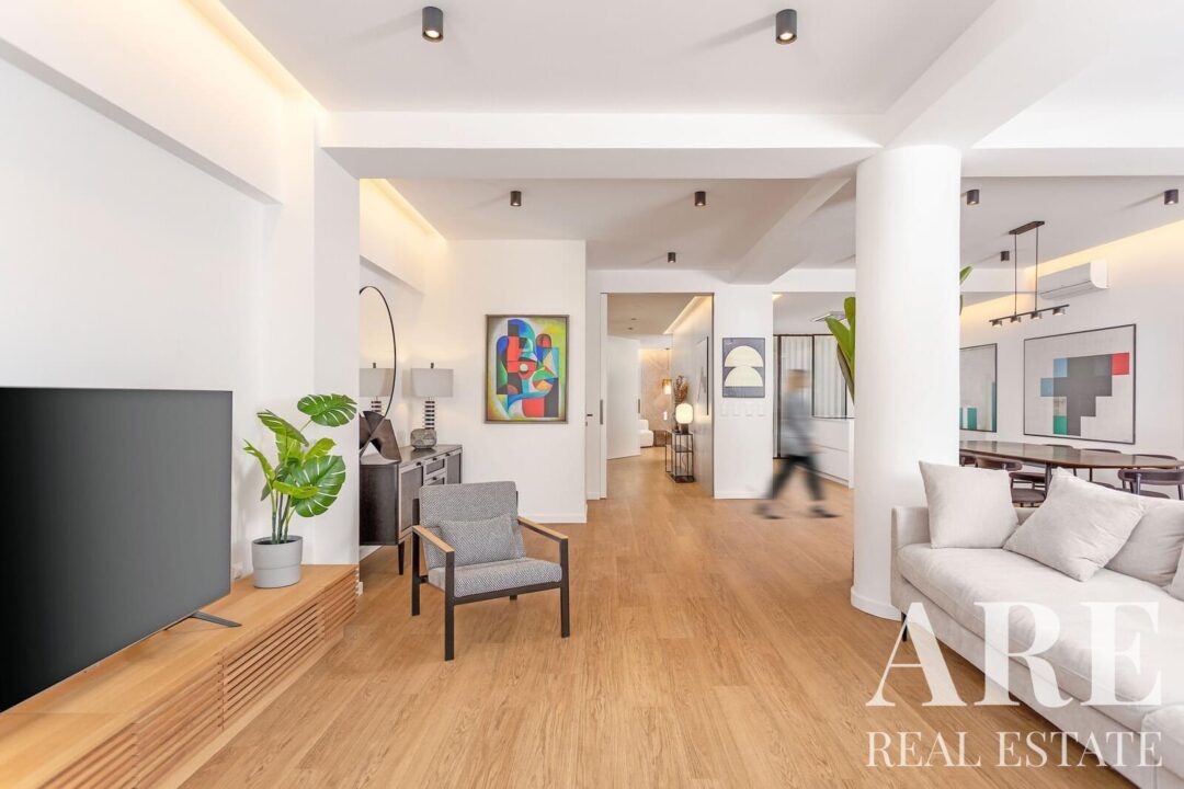 Apartment for sale in Infante Santo (Prazeres), Lisbon