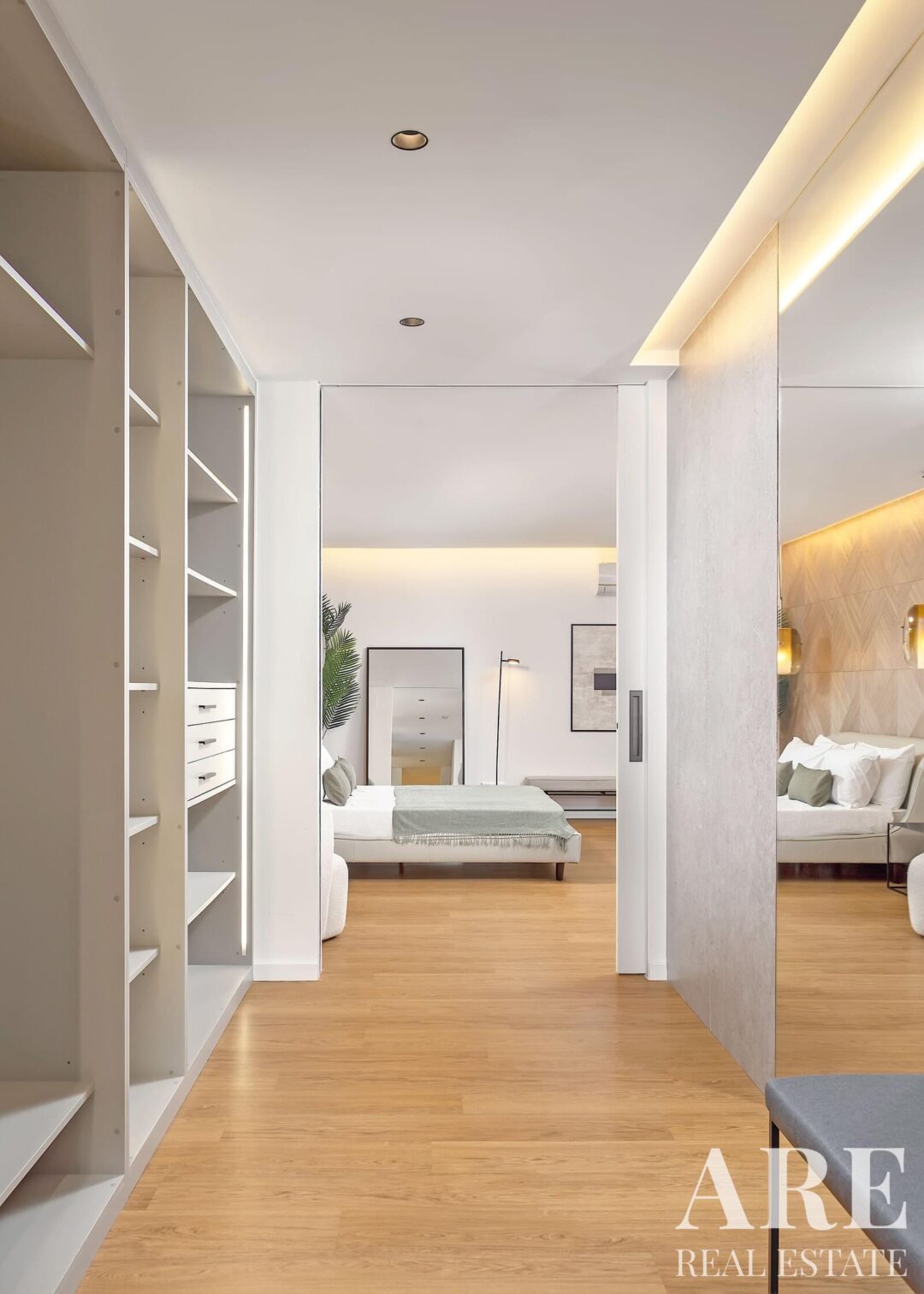 Apartment for sale in Infante Santo (Prazeres), Lisbon