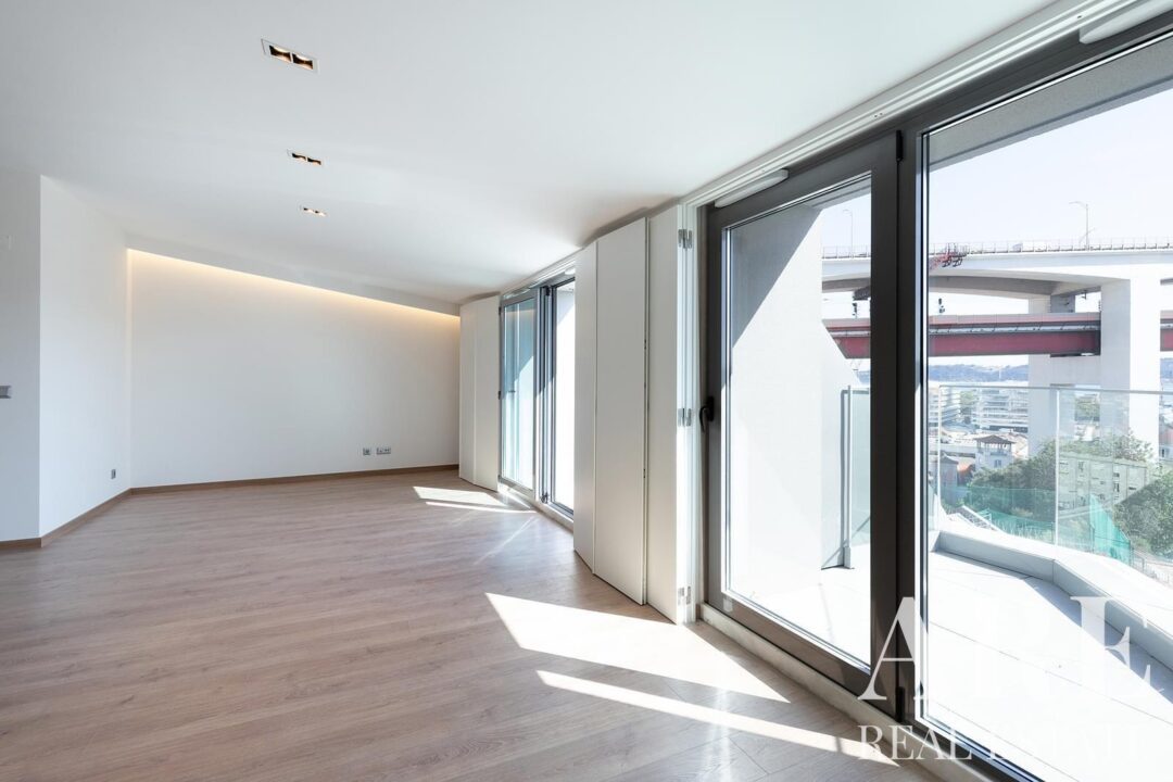 Apartment for sale in Alcântara, Lisbon