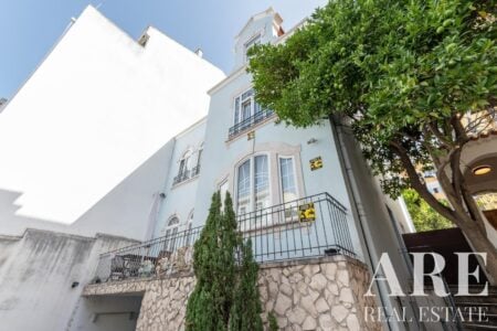 Villa for sale in Arroios, Lisbon