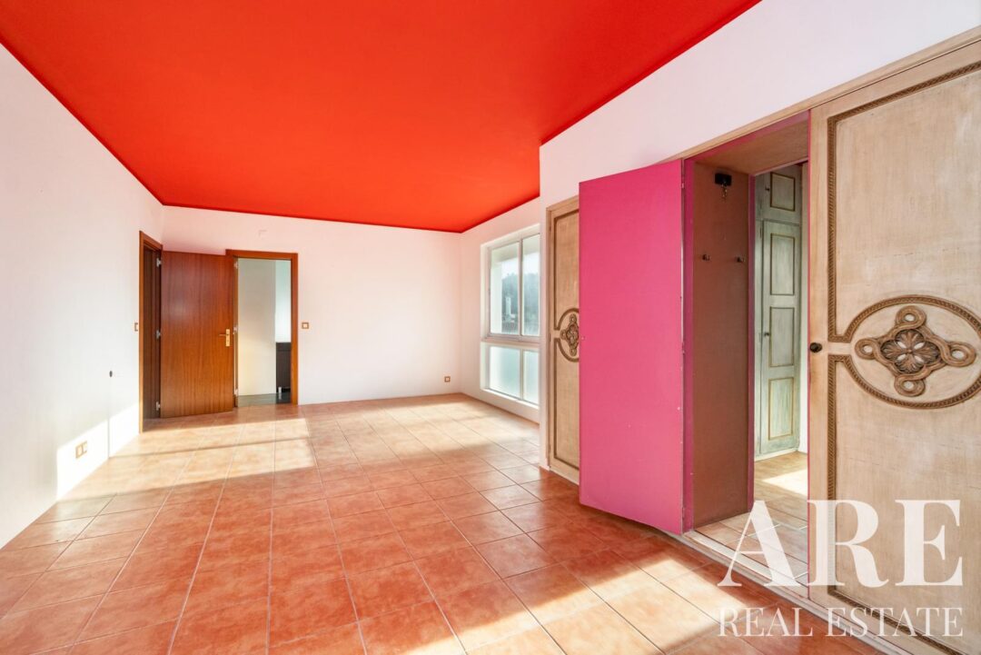 Villa for sale in Alto da Barra, Oeiras
