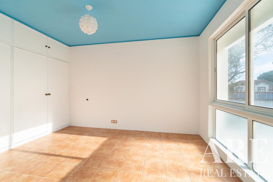 Villa for sale in Alto da Barra, Oeiras