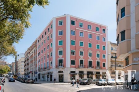 Apartment for sale in Arroios, Lisbon