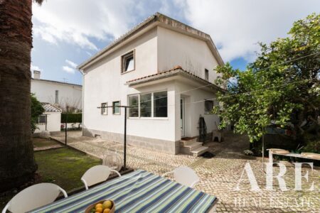 Villa for sale in Madorna, Cascais