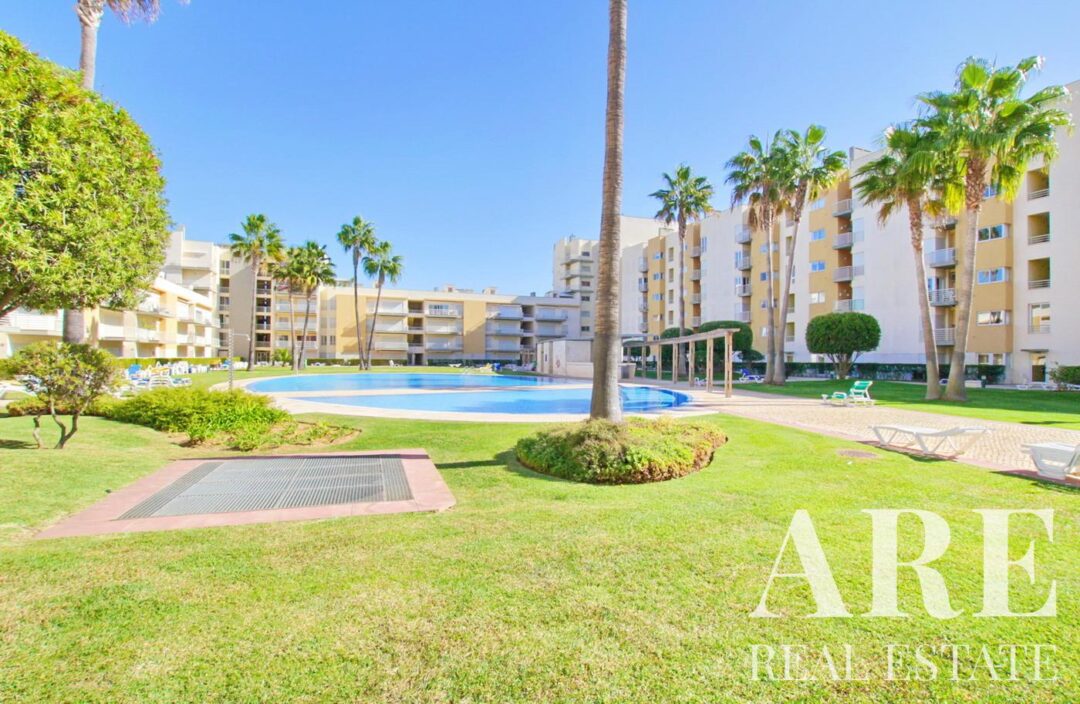 Apartment for sale in Moura Praia, Vilamoura, Algarve