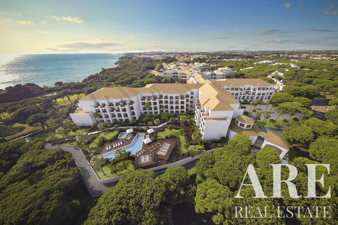 Apartment for sale in Pine Cliffs, Albufeira, Algarve