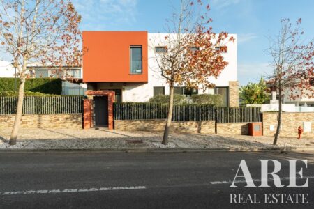 Villa for sale in Albarraque, Sintra