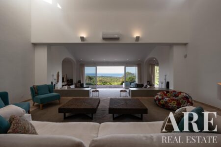 Villa for sale in Azoia, Sesimbra