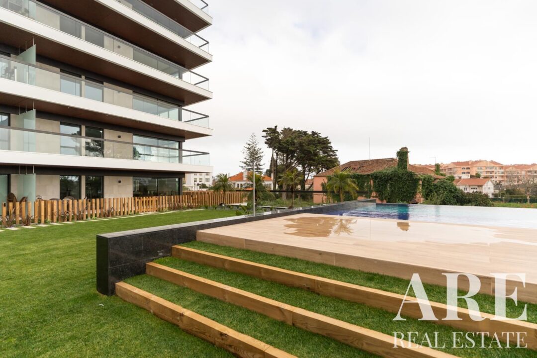 apartment for sale in parede cascais 30859 001