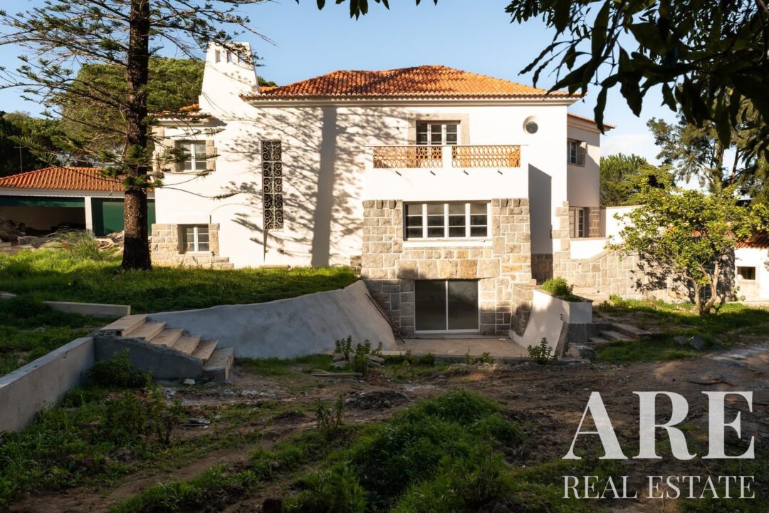 Villa for sale in Estoril, Cascais