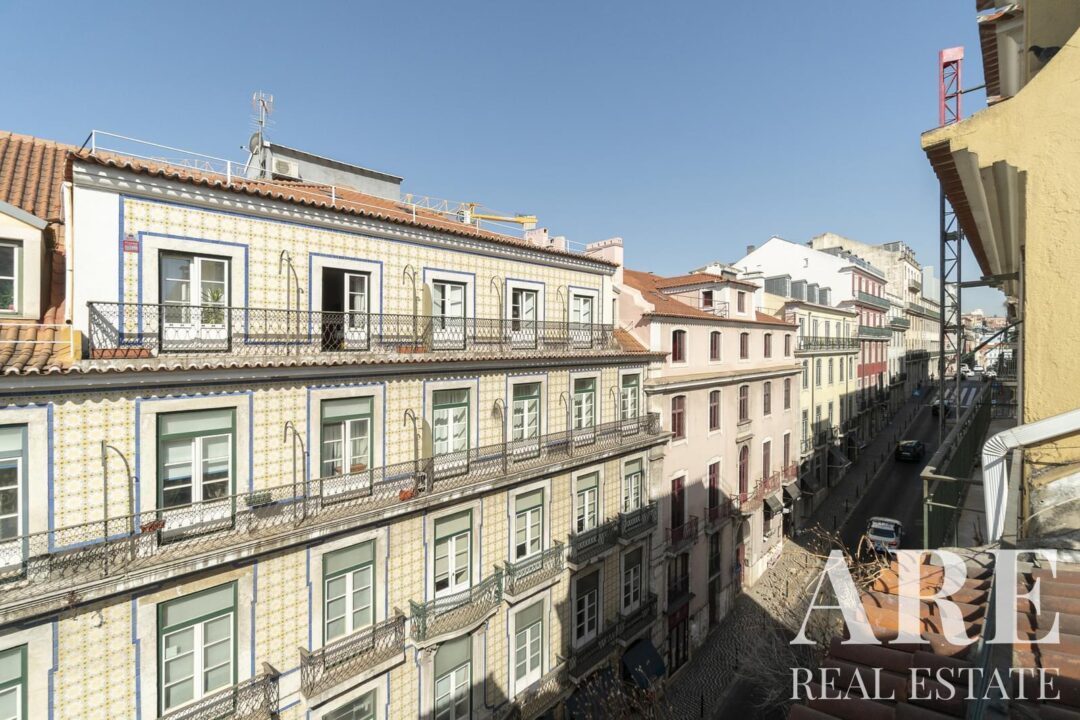 apartment for sale in baixa lisbon 31961 001