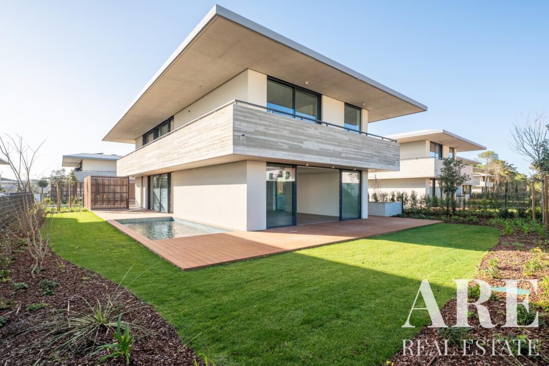 Villa for sale in Birre, Cascais