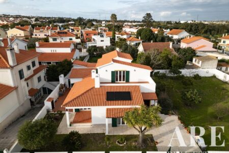 Villa for sale in Aires, Palmela