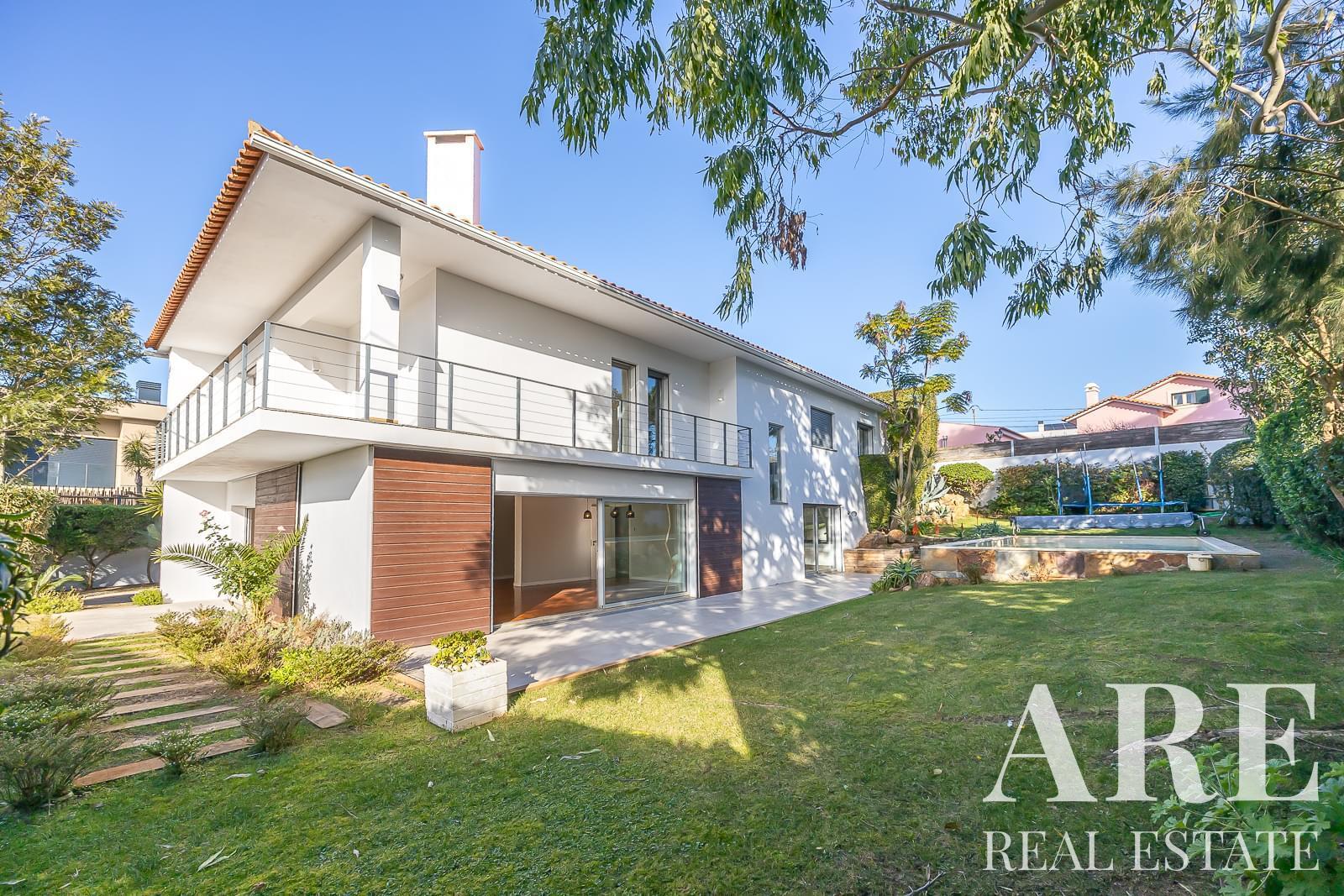 Villa for sale in Cascais