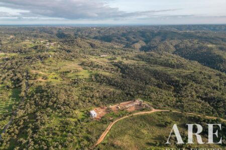 Plot for sale in São Francisco da Serra, Santiago do Cacem