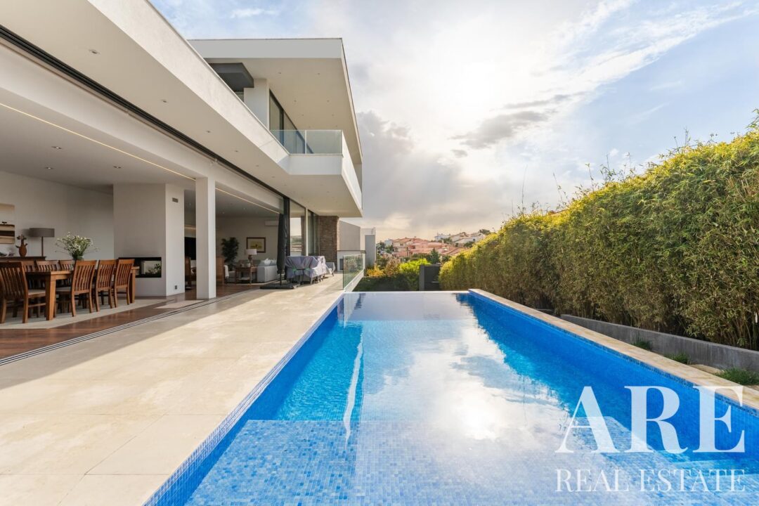 Villa for sale in Cascais
