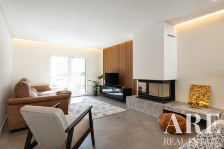Villa for sale in Sassoeiros, Cascais