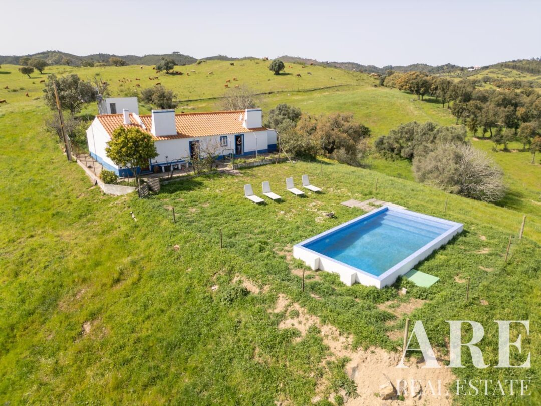 Casa de Granja en venta en Grandola 84 Farmhouse for sale in Grandola