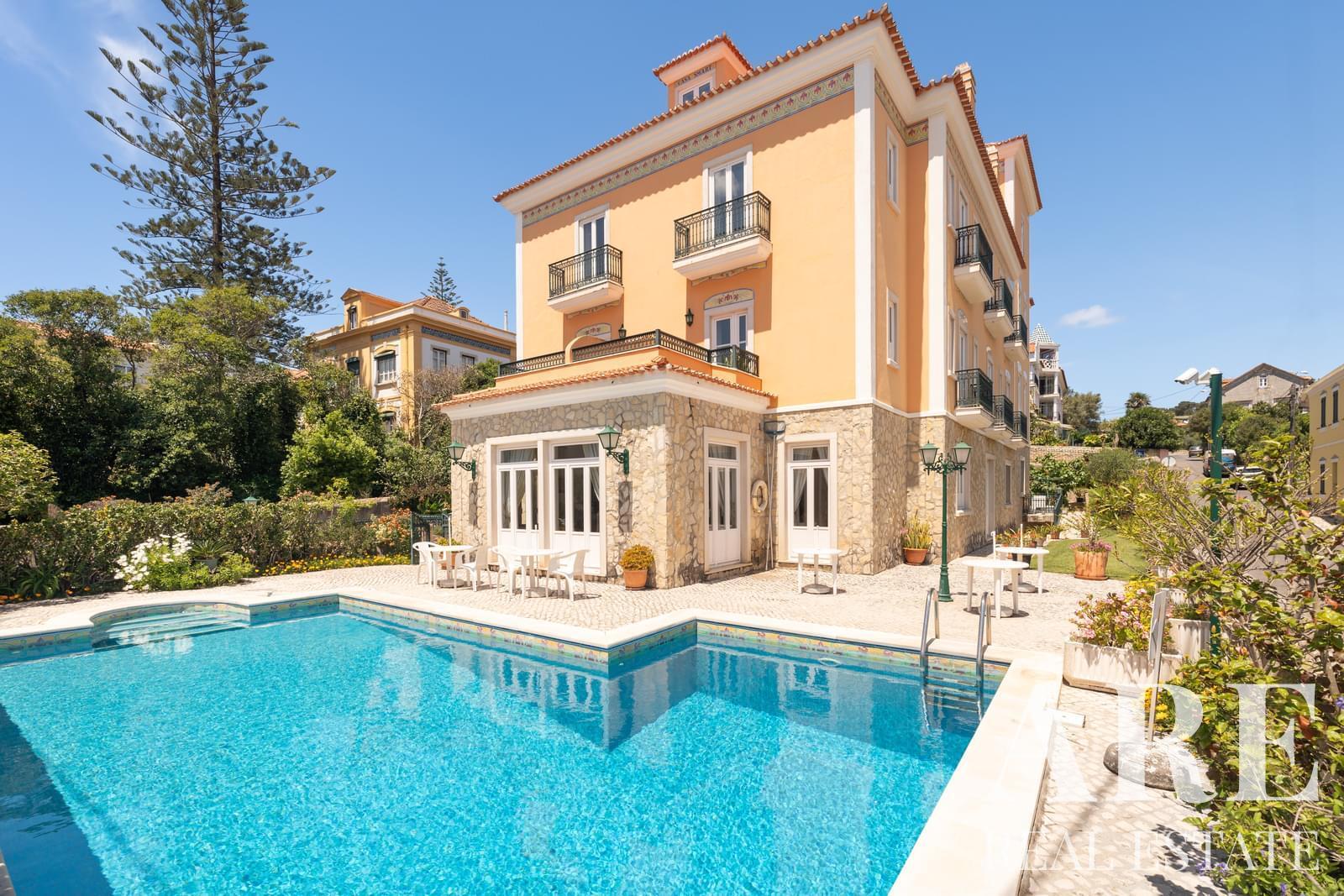Mansion for sale in Estoril, Cascais