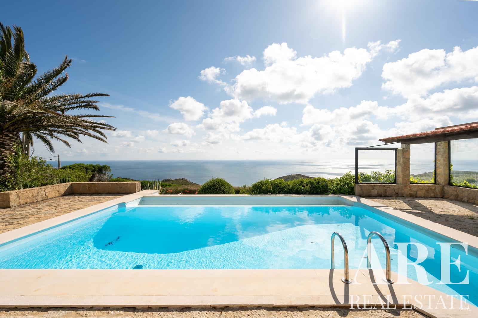 Villa for sale in Biscaia, Cascais 1 Villa for sale in Biscaia, Cascais