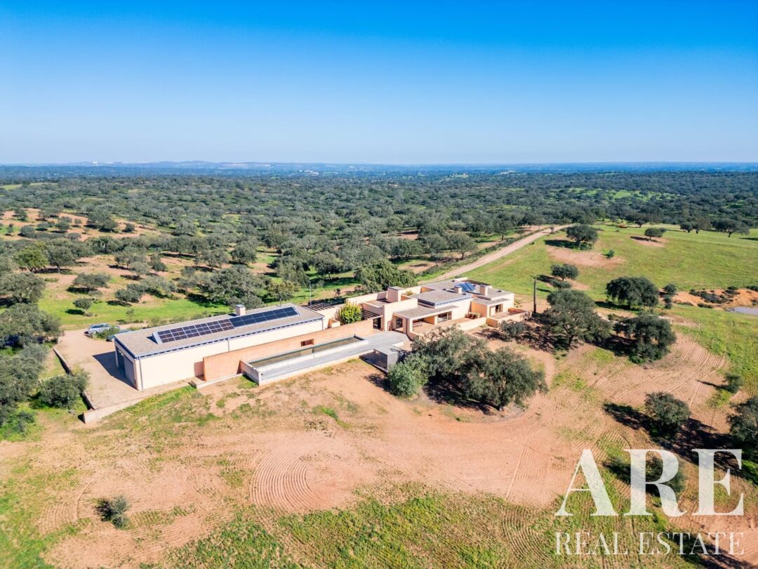 Casa en venta en Beja 64 Villa for sale in Beja
