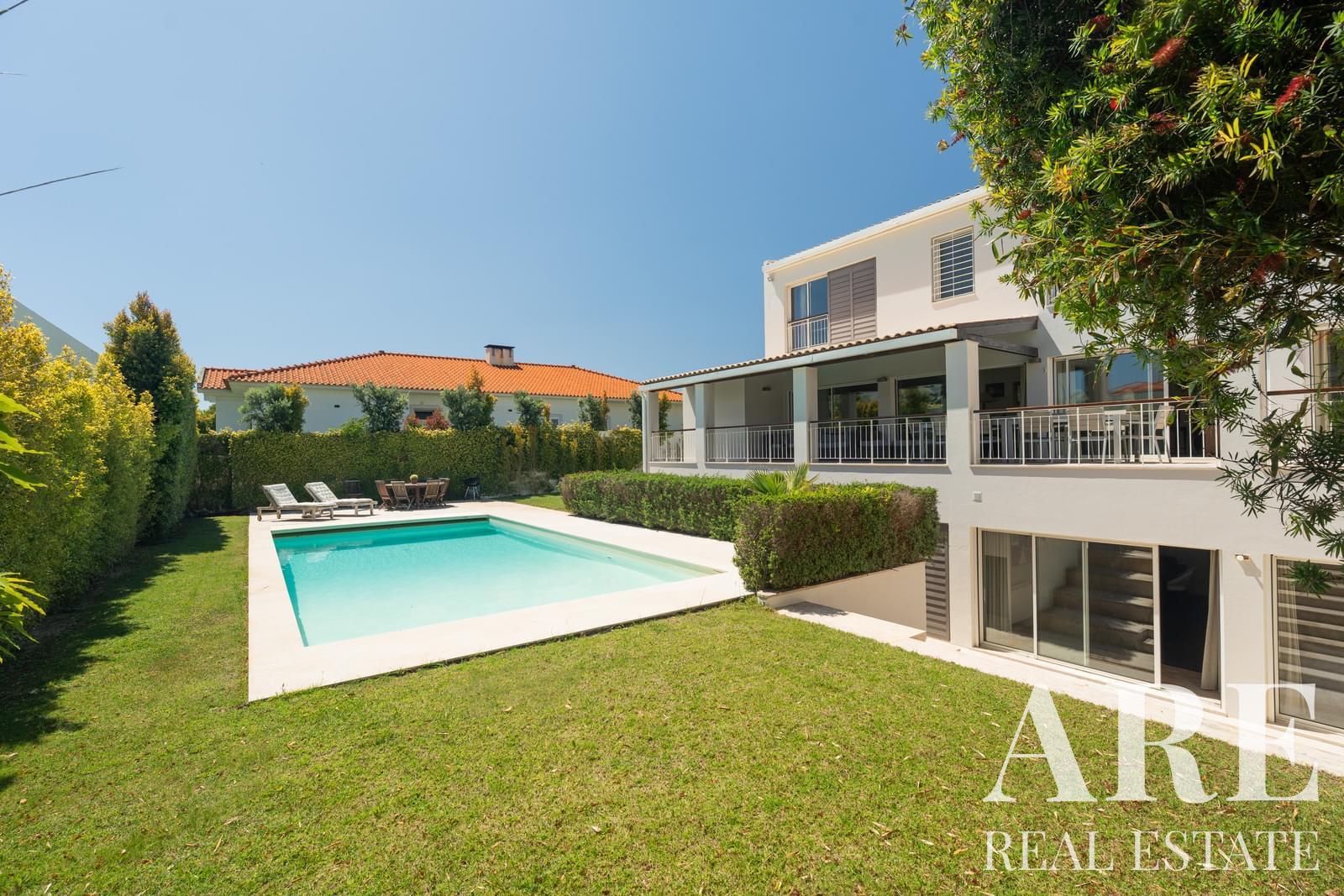 Villa for sale in Areia, Cascais