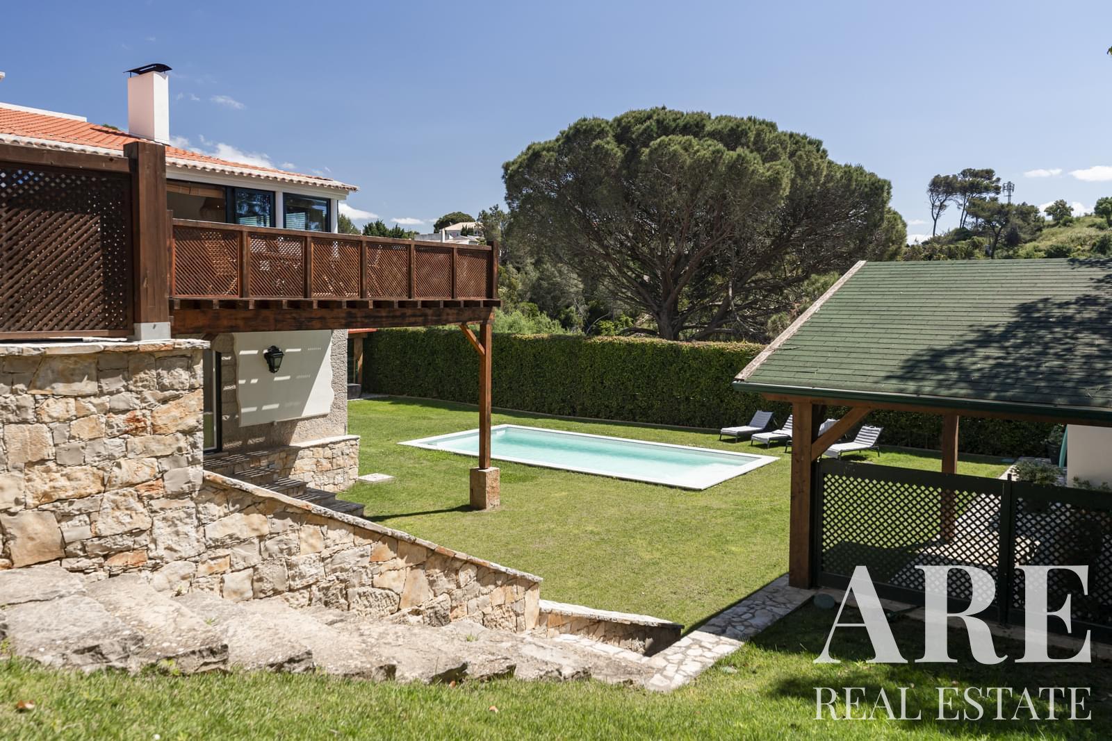 Villa for sale in Estoril, Cascais