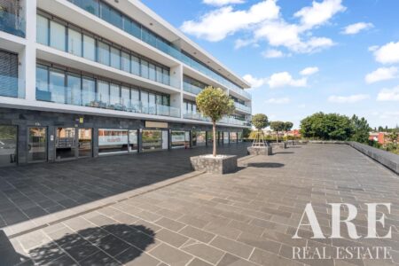 Apartment for sale in Santo Amaro de Oeiras, Oeiras