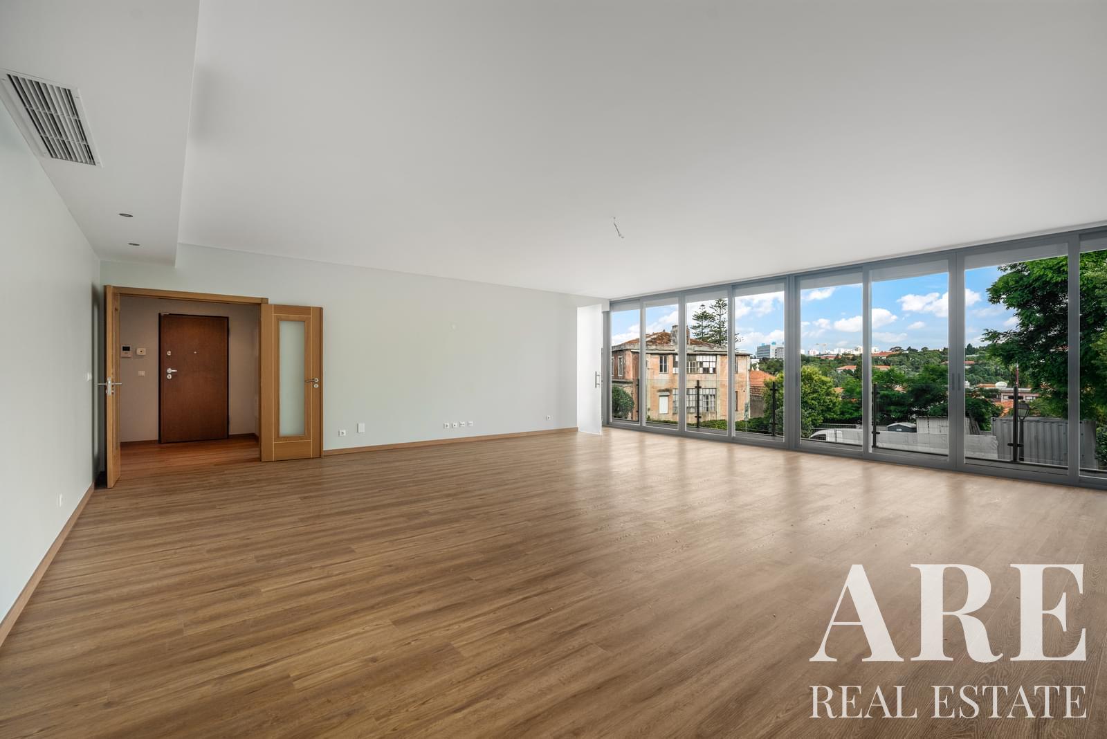 Apartamento en venta en Santo Amaro de Oeiras, Oeiras Apartamento en venta en Santo Amaro de Oeiras, Oeiras