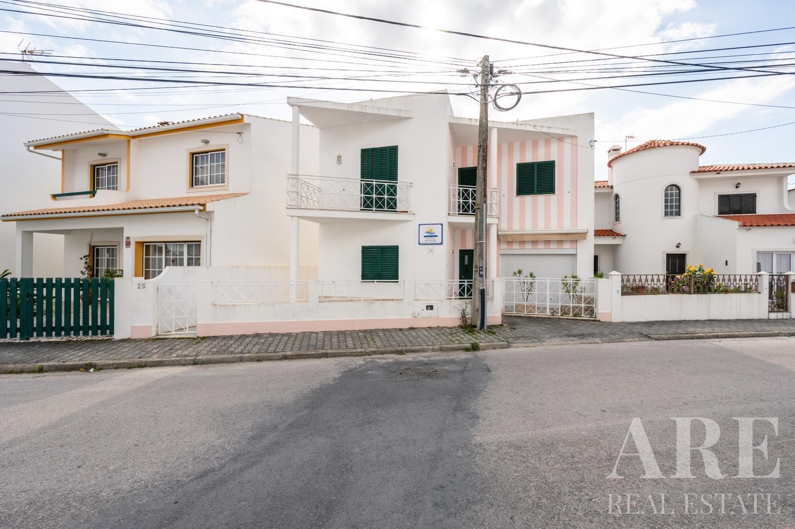 Villa for sale in Carvalhal, Grandola