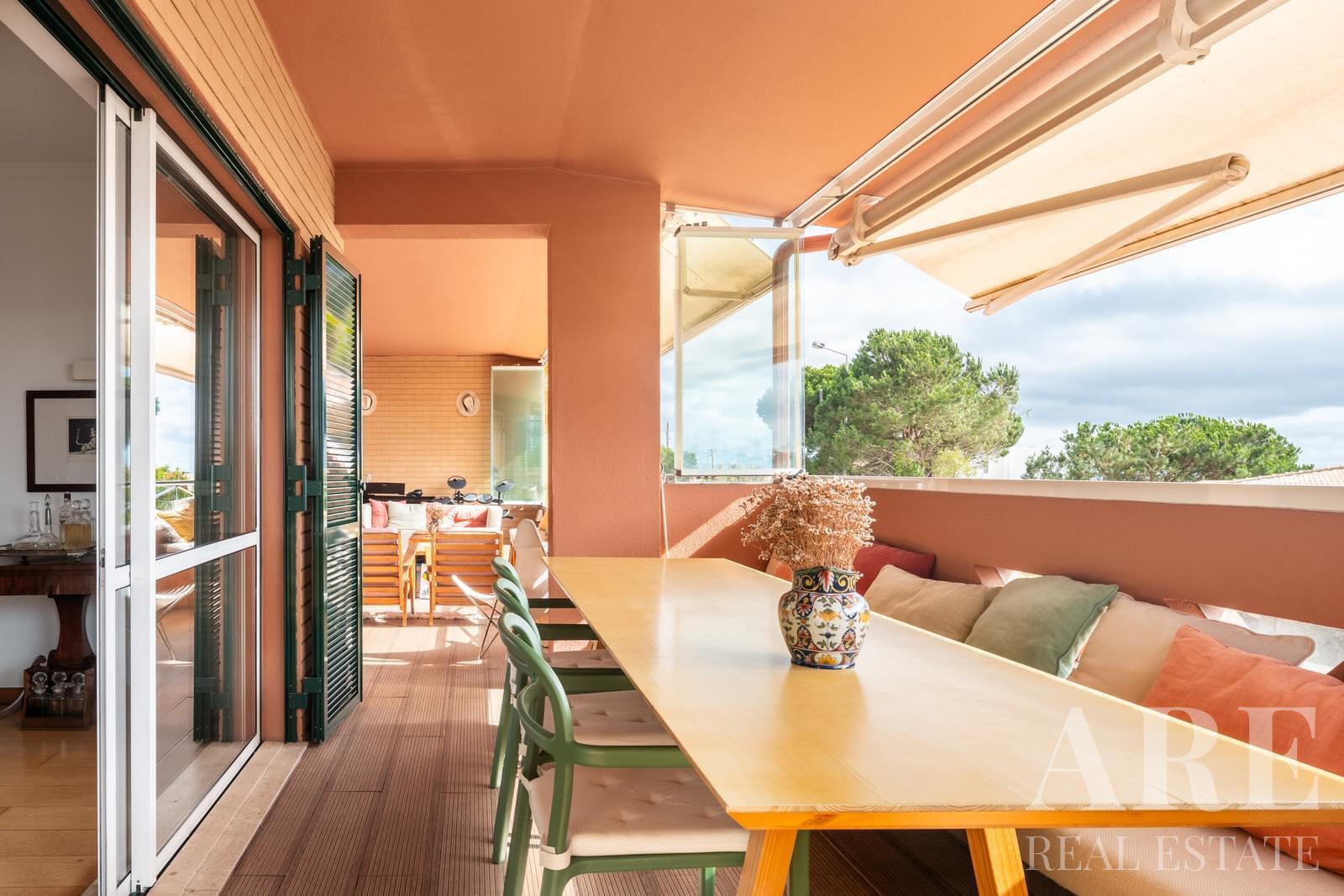Apartment for sale in Monte Estoril, Cascais