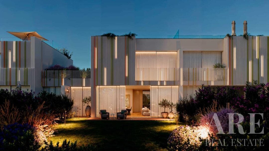 Villa for sale in Ocean 7, São Pedro do Estoril, Cascais