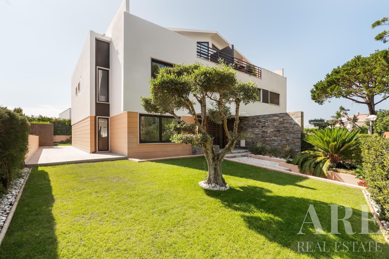 Villa for sale in Birre, Cascais