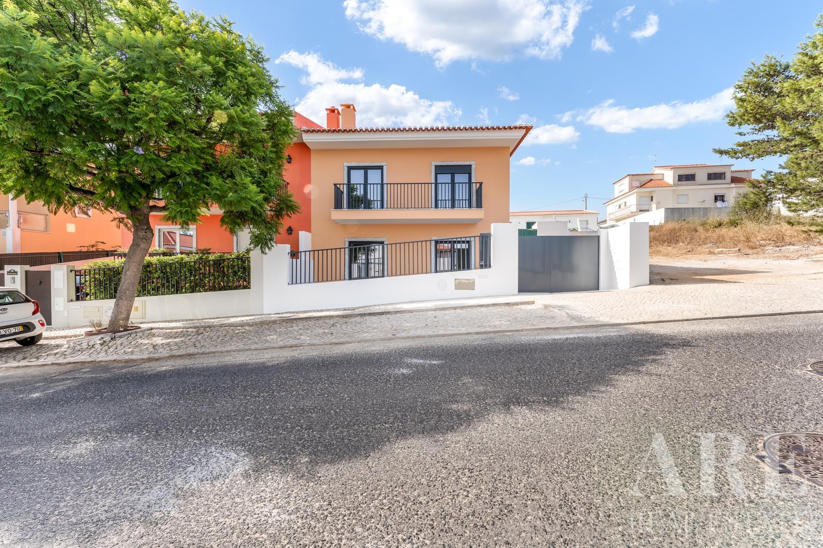 Villa for sale in Alto dos Gaios, Cascais