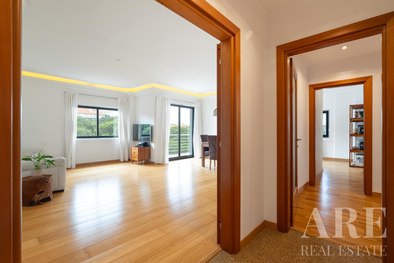 Apartment for sale in Monte Estoril, Cascais Apartment for sale in Monte Estoril, Cascais