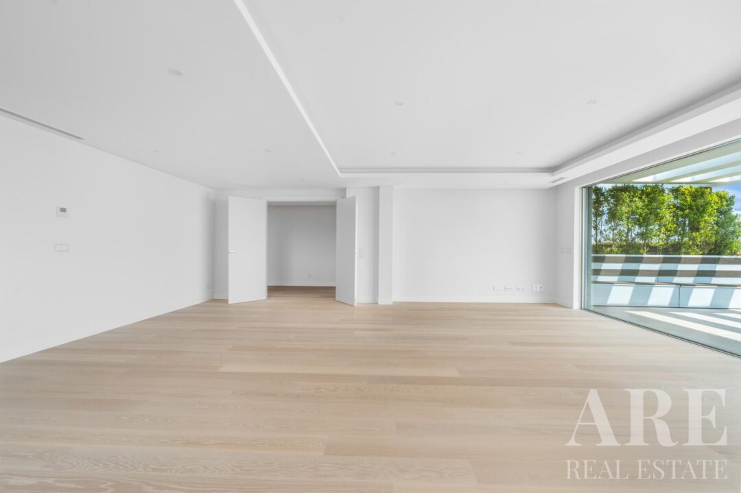 Apartment for sale in Alto de Algés, Oeiras