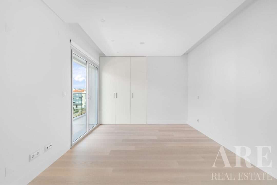 Apartment for sale in Alto de Algés, Oeiras