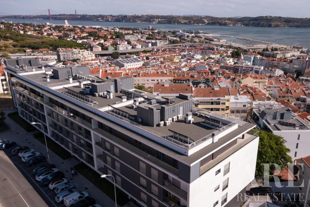 Apartment for sale in Alto de Algés, Oeiras