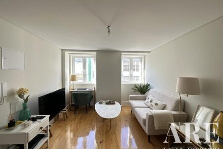 Apartamento à venda em Graça, Lisboa