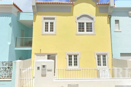 Villa à vendre à  Praça de Londres, Lisbonne