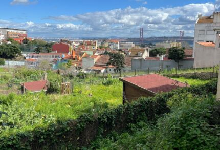 Terreno à venda em Ajuda, Lisboa