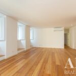 Apartamento 2 quartos à venda em Mouraria, Lisboa - gallery image