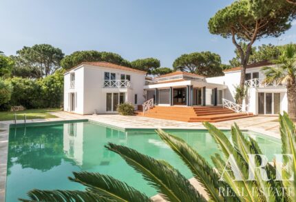 Moradia 8 quartos à venda em Quinta da Marinha, Cascais, Lisbon