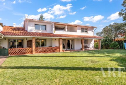 Moradia 4 quartos à venda em Marinha Grande, Leiria