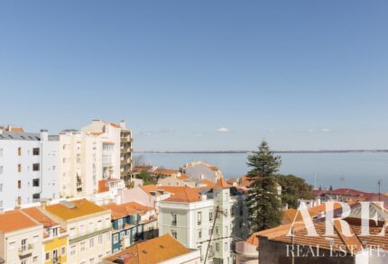 Apartamento 3 quartos à venda em São Vicente, Lisboa