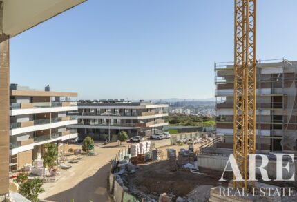 Apartamento 5 quartos à venda em Serra de Carnaxide, Amadora, Lisbon