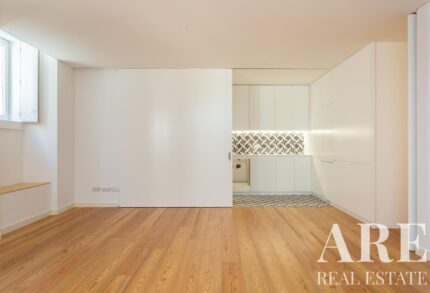 Apartment 1-bedroom for sale in Mouraria, Lisbon