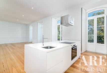 Apartment 3-bedroom for sale in Cais do Sodré, Lisbon